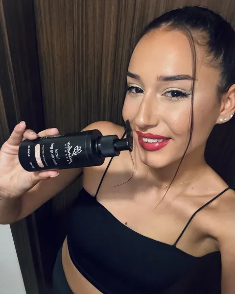 Instagram post за козметика
